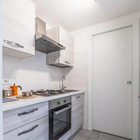 Stylish And Close To Metro Rzym